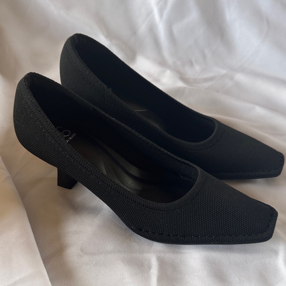 Cosy Island Women’s Black RefinEdge Square Toe Heeled Pump Size 7.5